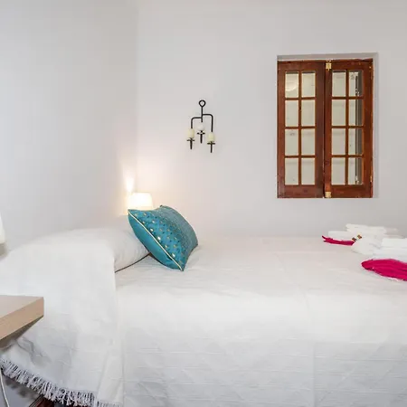 Casa Dos Moinhos Nearby The Beach! Holiday home